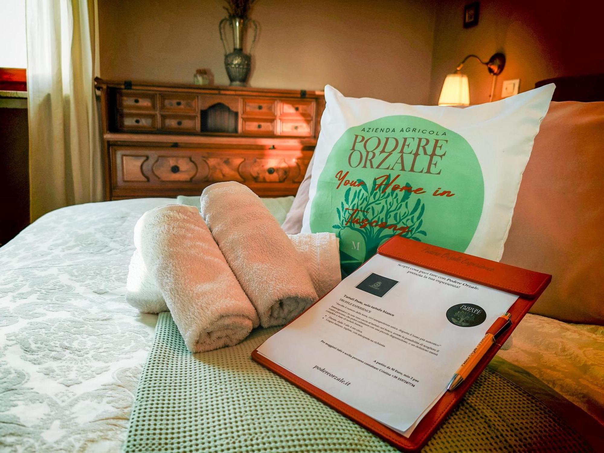 Podere Orzale Agri Hospitality Usigliano Bagian luar foto